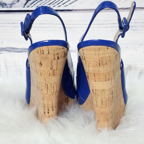 Nine West Faux Patent Leather Blue Peep Toe Wedge, Size 7.5 - Picture 6 of 9